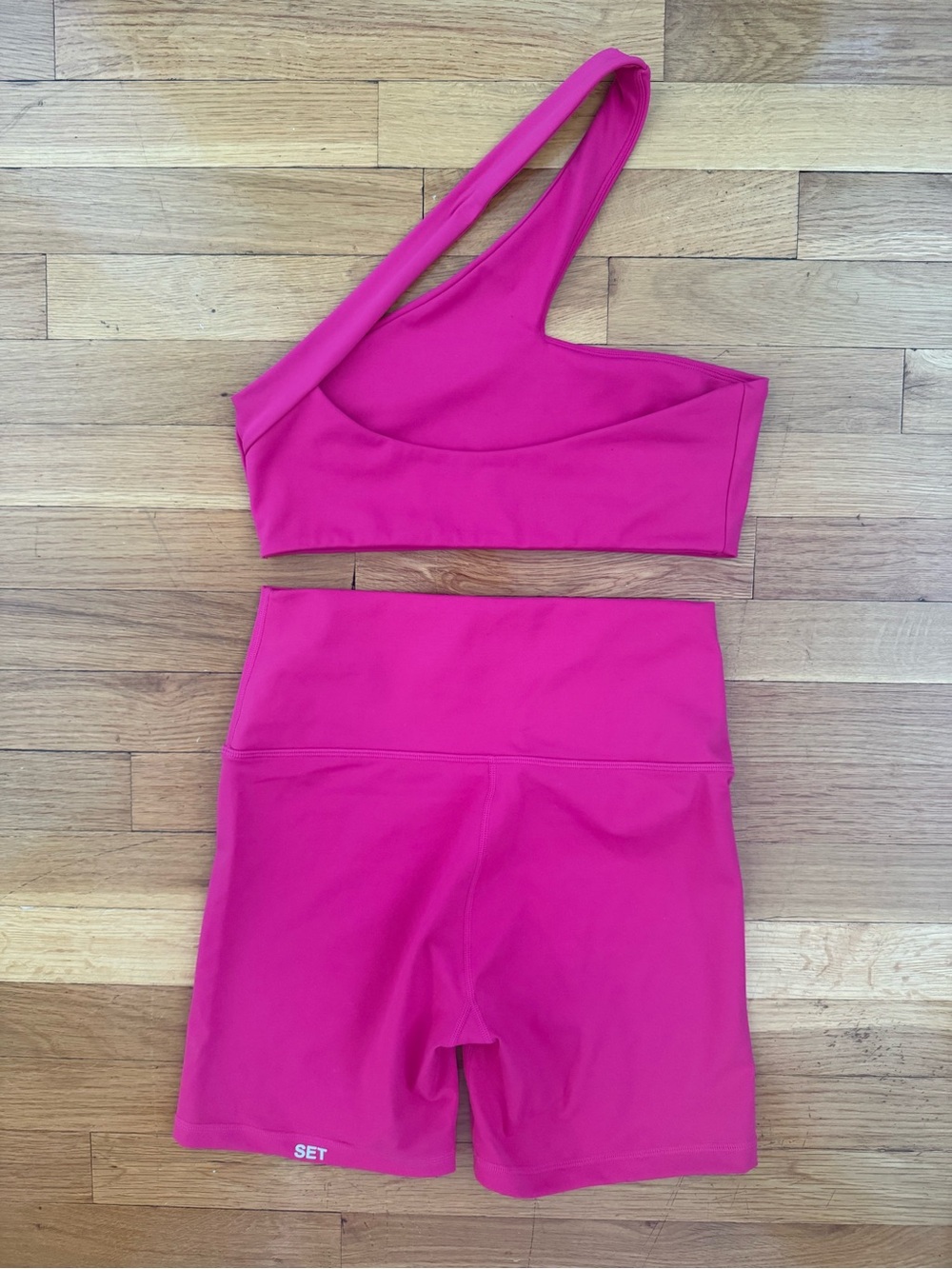 SET Active Pink Sports Bra & Shorts Set Size Medium - Picture 5 of 6